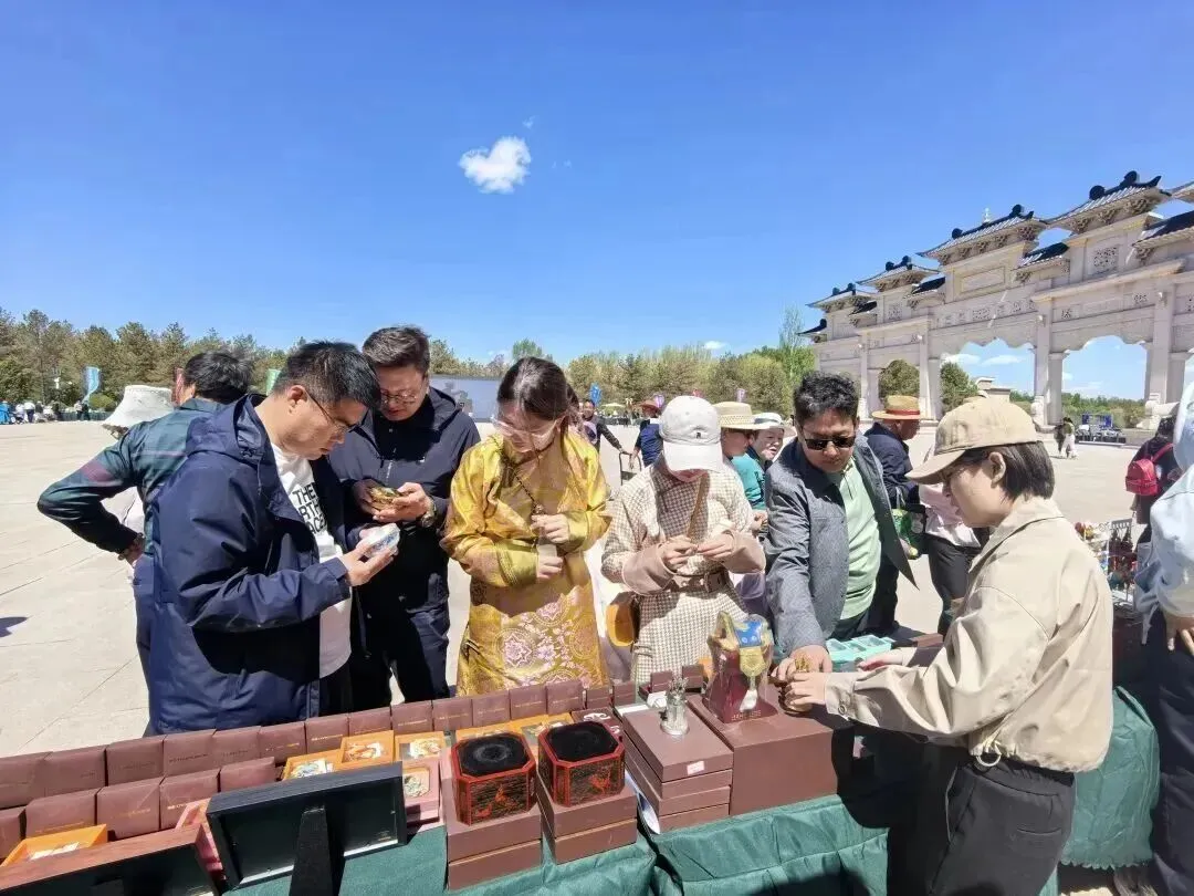 活动交流|荣朝参加成吉思汗陵旅游区举办2026年春季非遗暨文化和旅游系列活动
