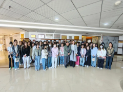 内师大设计学院研学团到荣朝参观交流